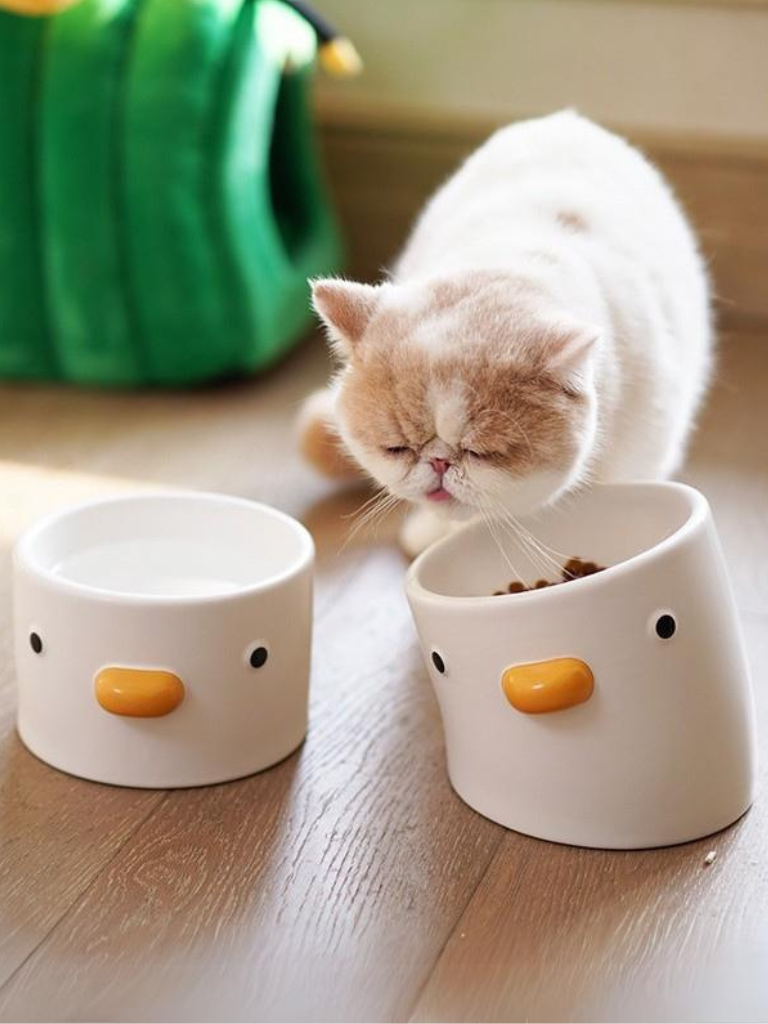 Duck-Shaped Food &amp; Water Bowl – Cute, Practical, and Stylish