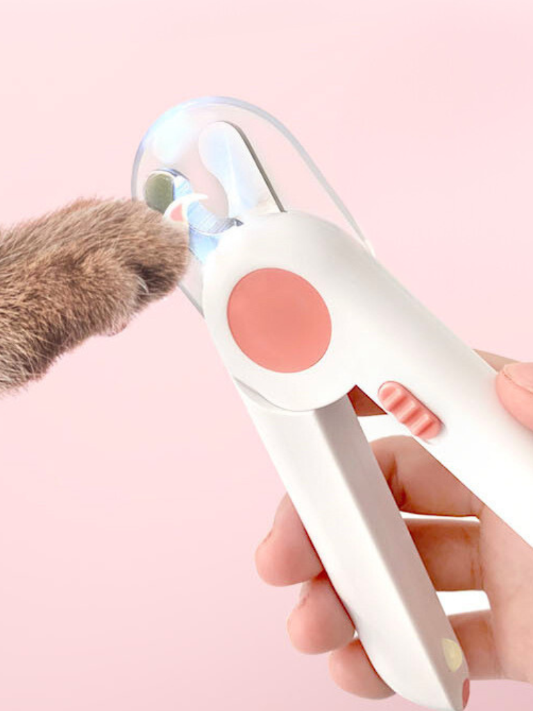 TwinkleTrim | Glowing pet nail clipper