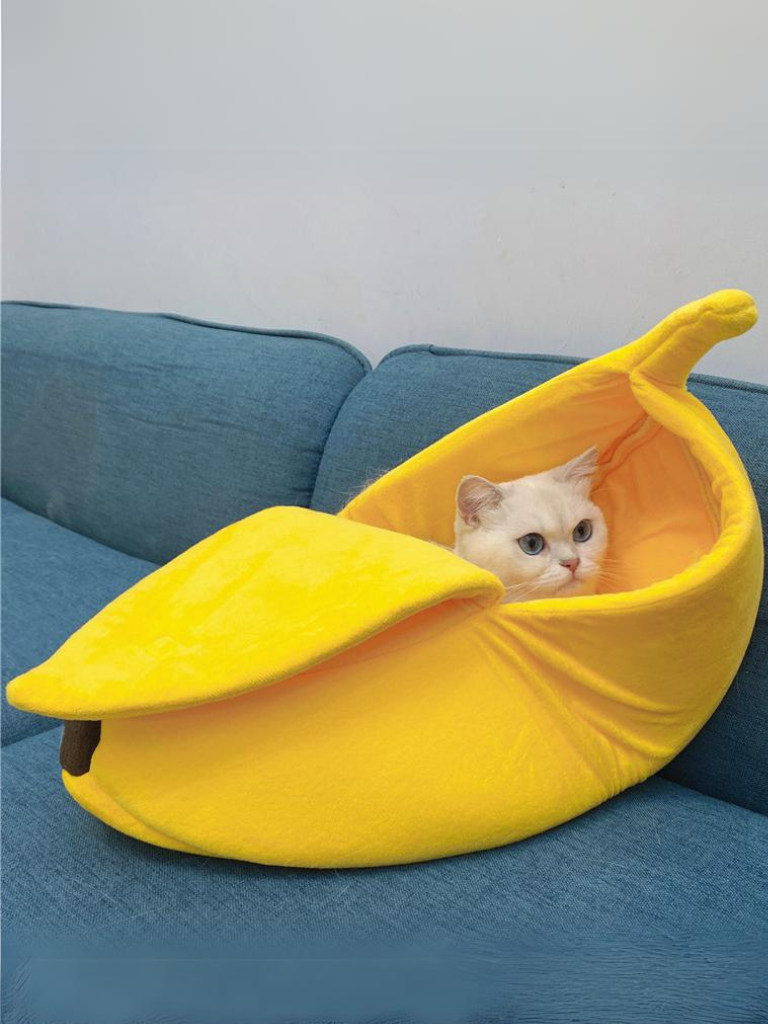 Banana Cat Bed – Cozy